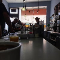 Foto tirada no(a) Edgebrook Coffee Shop por Michael C. em 11/19/2015