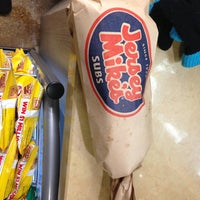 Foto scattata a Jersey Mike&amp;#39;s Subs da Jackie K. il 3/7/2014