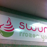 Photo taken at Swurlz Frozen Yogurt by Paul B. on 9/24/2012