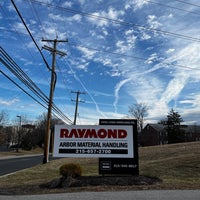 Photo taken at Raymour &amp;amp; Flanigan Furniture and Mattress Store by Ray R. on 2/15/2023