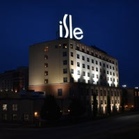 Foto scattata a Isle Casino Hotel Bettendorf da Ray R. il 6/14/2023