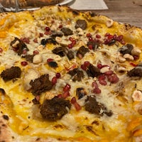 Photo taken at Franco Manca by Ritwik D. on 11/24/2022