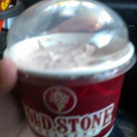 Photo taken at Cold Stone Creamery by Douglas H. on 9/16/2012
