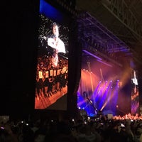 Photo taken at Show Paul Mccartney - Arena Palestra by Patricia B. on 11/27/2014