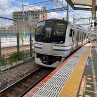 Photo taken at 4番線ホーム by 鉄道&amp;amp;Disney推しの 湘. on 7/31/2021
