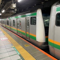 Photo taken at JR Platforms 3-4 by 鉄道&amp;amp;Disney推しの 湘. on 3/21/2023