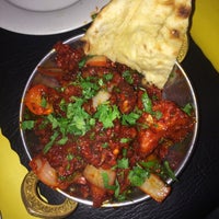 Снимок сделан в Saffron Indian Restaurant пользователем P G. 11/30/2014