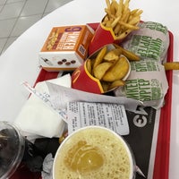 Photo taken at McDonald&amp;#39;s by Шахло А. on 5/11/2017