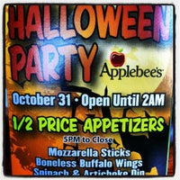 Photo taken at Applebee&#39;s Grill + Bar by DJ 3. on 9/27/2012