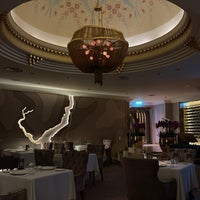 Снимок сделан в Safran Restaurant  InterContinental Istanbul пользователем Shadab K. 7/9/2021