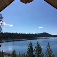 Foto tirada no(a) Elk Lake Resort and Marina por Juliana N. em 7/17/2016