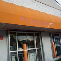 Review The Avenue Bakery