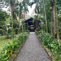 Photo taken at The Lodge at Pico Bonito by Anael R. on 9/5/2021