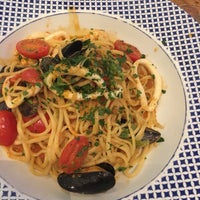 Photo taken at Carluccio&amp;#39;s by Cynthia C. on 9/3/2018