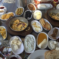 Foto tirada no(a) Van Kahvaltı Sofrası por Duygu em 11/30/2015
