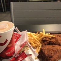 Photo taken at KFC by Yeşilim✔️ on 8/16/2018