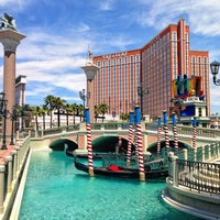Photo taken at The Venetian Resort Las Vegas by Haroldo F. on 5/16/2013