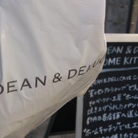 Photo taken at DEAN &amp;amp; DELUCA HOME KITCHEN by Toshi O. on 11/27/2013