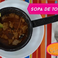 Foto scattata a El Canuta Cocina Mexicana &amp;amp; Bar da El Canuta Cocina Mexicana &amp;amp; Bar il 6/11/2015