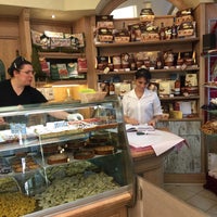 Foto scattata a Boulangerie Bottarelli da Nicola G. il 11/14/2015