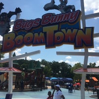 Photo taken at Bugs Bunny Boom Town by Kelly C. on 8/6/2016
