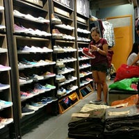 Vans Shoe Store In Orchard Road