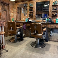 Photo taken at Rafaels Barbershop Vintage by Arin R. on 8/20/2019