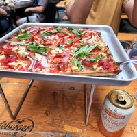 Foto scattata a Adrienne&amp;#39;s Pizza Bar da Fateme N. il 7/1/2022