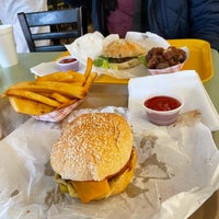 3/11/2022 tarihinde Fateme N.ziyaretçi tarafından Krazy Jim&amp;#39;s Blimpy Burger'de çekilen fotoğraf