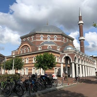 Photo taken at Ayasofya Moskee by Danish K. on 9/13/2019