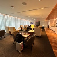 Photo taken at Star Alliance First Class Lounge by DSaigon on 12/14/2022
