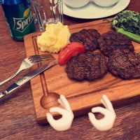 3/15/2016 tarihinde Senanur A.ziyaretçi tarafından Makam İstanbul Steak House'de çekilen fotoğraf