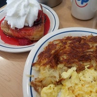 Photo taken at IHOP by Dixie on 9/20/2017
