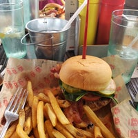 Photo taken at Burgatory Cranberry by Dixie on 7/24/2021