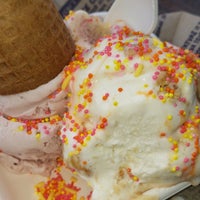 6/27/2022にDixieがJeni&#39;s Splendid Ice Creamsで撮った写真