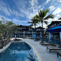 Снимок сделан в Holiday Inn Resort пользователем Shafiq Z. 11/12/2022