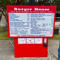 11/3/2022 tarihinde Dennis R.ziyaretçi tarafından Burger House - Spring Valley Rd'de çekilen fotoğraf