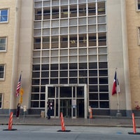 Photo prise au Dallas Municipal Court par Dennis R. le3/29/2016