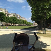 Photo taken at Avenue de Breteuil by Gael C. on 5/24/2015