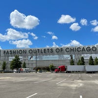 Photo taken at Fashion Outlets of Chicago by S.D on 7/29/2022