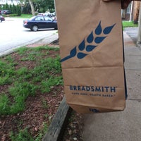 Foto tirada no(a) Breadsmith of Lakewood por Hailey P. em 6/18/2015