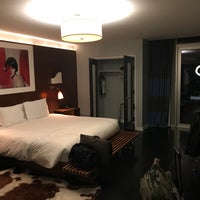Photo taken at 6 Columbus, a SIXTY Hotel by David B. on 12/1/2017