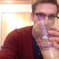 Photo taken at The Coffee Bean &amp;amp; Tea Leaf by Brent H. on 12/26/2013