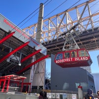Photo taken at Roosevelt Island Tram (Roosevelt Island Station) by Tim Z. on 3/24/2024
