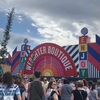 Photo taken at Werchter Boutique by Soetkin B. on 6/16/2018