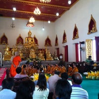 Photo taken at วัดกาญจนสิงหาสน์วรวิหาร (วัดทองบางพรหม) by Navarat P. on 11/25/2012