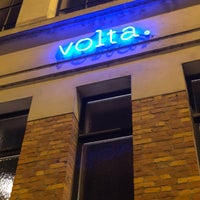 รูปภาพถ่ายที่ Volta โดย Yasmina V. เมื่อ 10/18/2018
