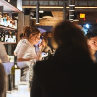 Das Foto wurde bei Barcelona Wine Bar von Barcelona Wine Bar am 2/6/2017 aufgenommen