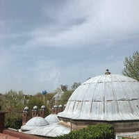 4/16/2018 tarihinde Roshanziyaretçi tarafından Ottoman Hotel Imperial Istanbul'de çekilen fotoğraf