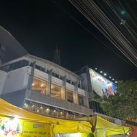 Photo taken at Major Cineplex Pinklao by Cherparn on 8/13/2023